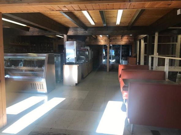 94 Main Rd, Abbot, ME 04406